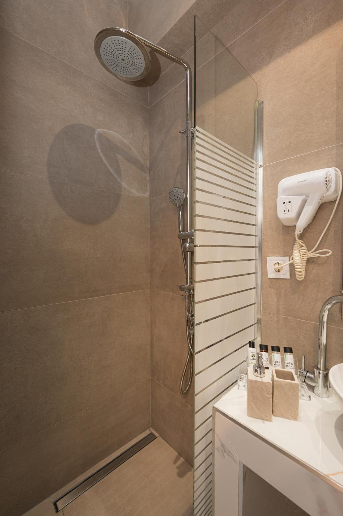 Centralviewsuites Nea Moudania Exteriér fotografie